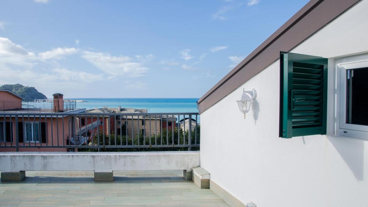 009 - Attico Sant'Anna Vista Mare 150M Dalla Spiaggia Con Terrazza Privata Διαμέρισμα Σέστρι Λεβάντε Εξωτερικό φωτογραφία